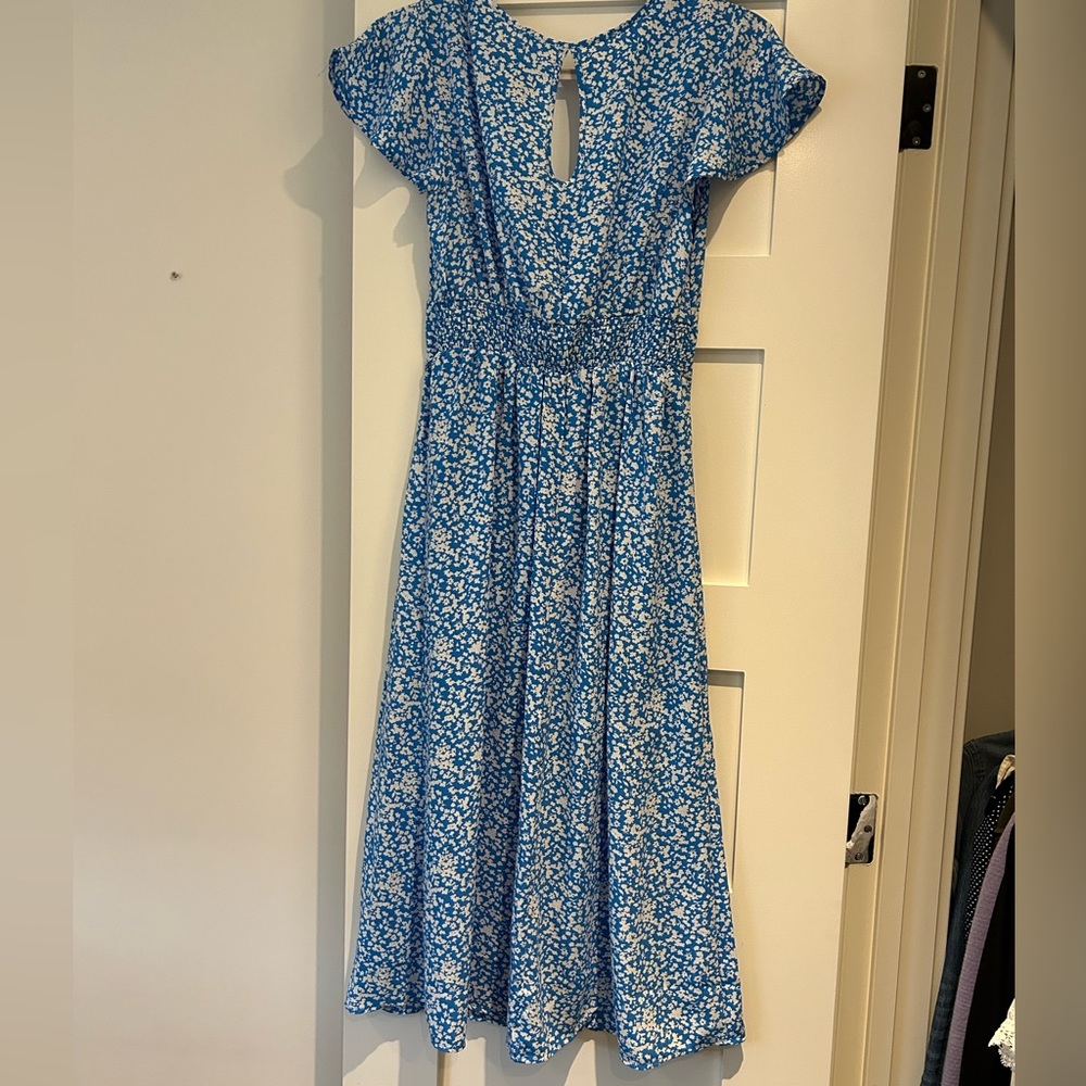 Floral blue dress